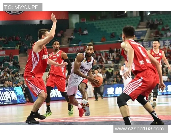 广州篮球队在精英赛中的强劲表现与战术分析